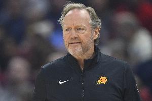 布登谈带领太阳赢下旧主雄鹿：这里面有很多历史恩怨