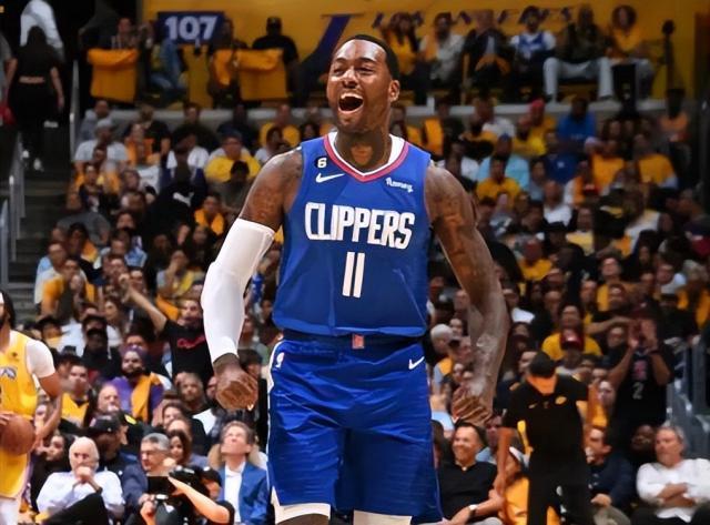 545天归来！沃尔甘愿转型 反衬韦少尴尬